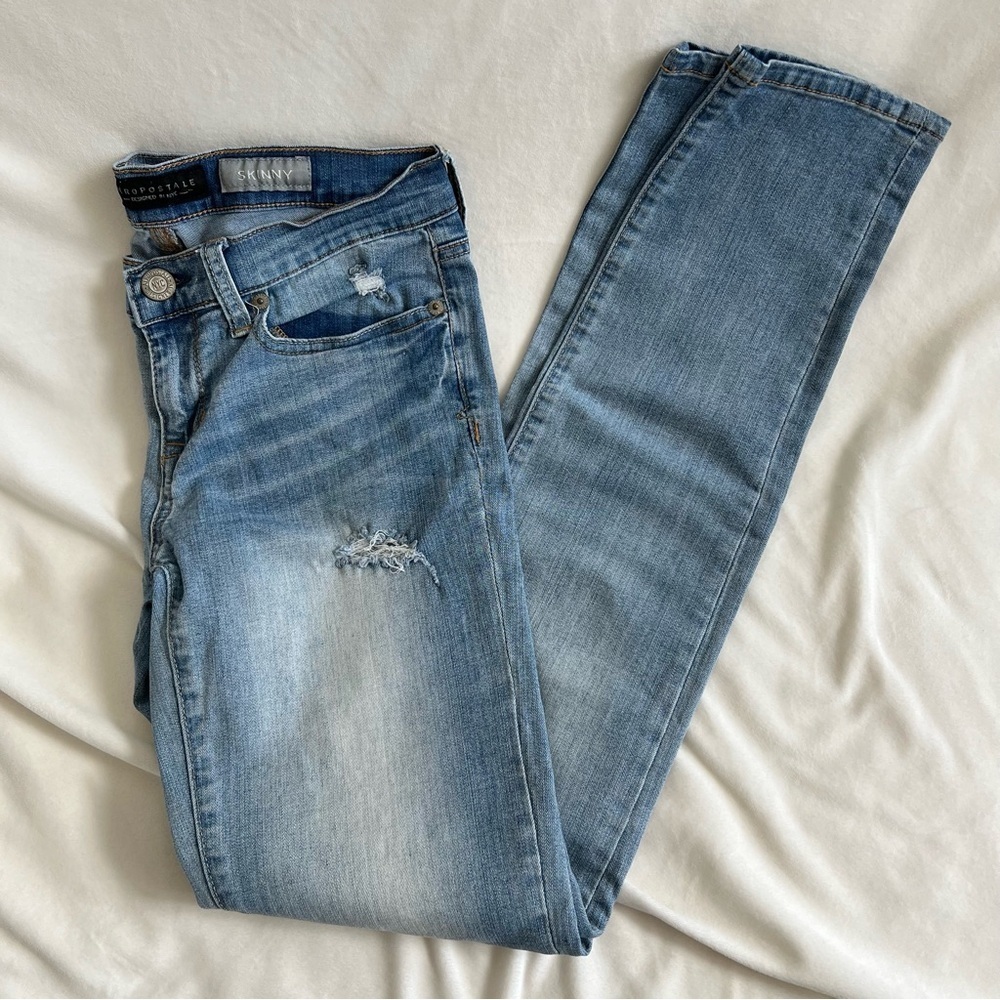 Aeropostale distressed, skinny jeans - Picture 8 of 10